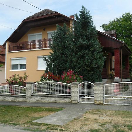 Zsuzsi Apartman Zalakaros Zewnętrze zdjęcie